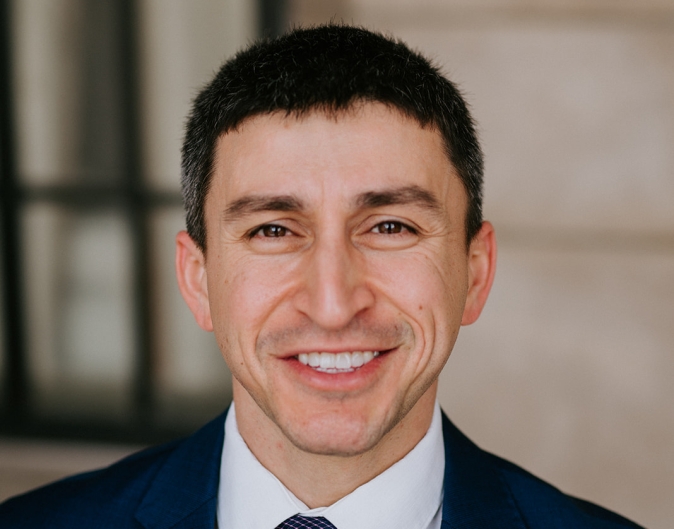 Tom Venzor headshot